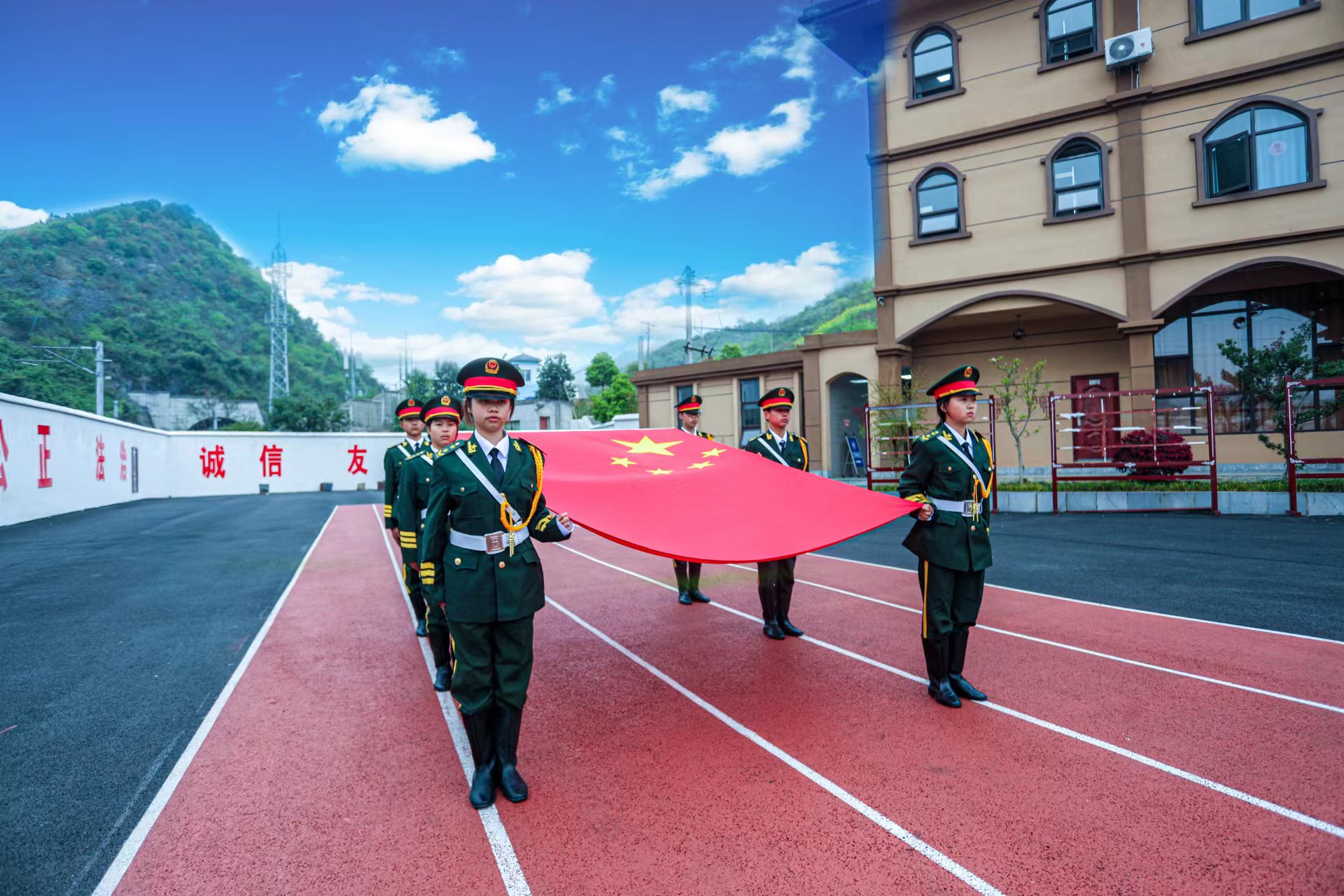 ���ػ���